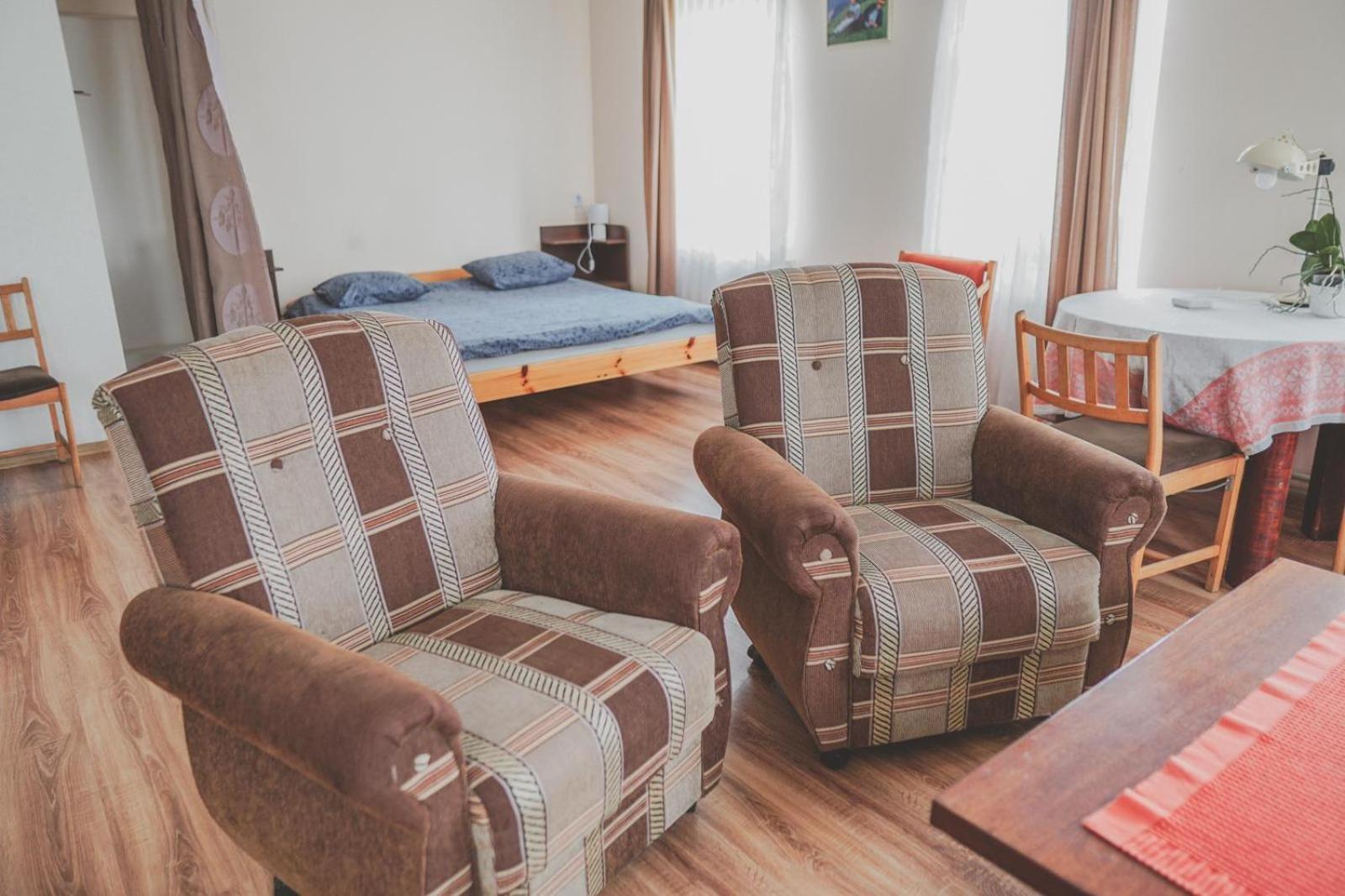 Aimasas Guest House Soleimi ภายนอก รูปภาพ